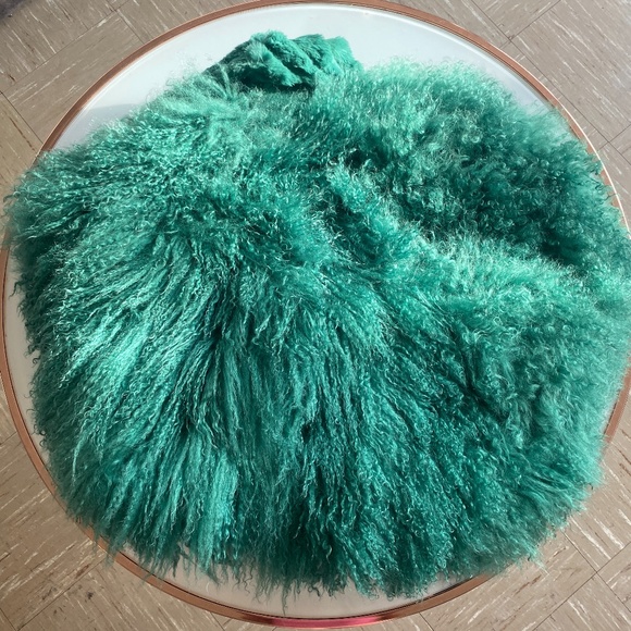 GREEN Mongolian LAMB Oversized Coat - Picture 6 of 8